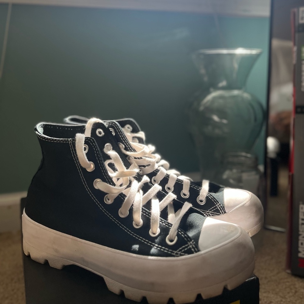 Platform converse